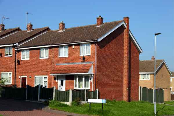 Can I Alter The Party Wall Surveyor? - A Crucial Guide From Faulkner Surveyors 3 Do you want to change the party wall surveyor you are using? Get the best results from Faulkners Stevenage NOW!
